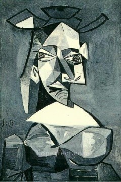 Busto de mujer con sombrero 1 1939 Pablo Picasso Pinturas al óleo